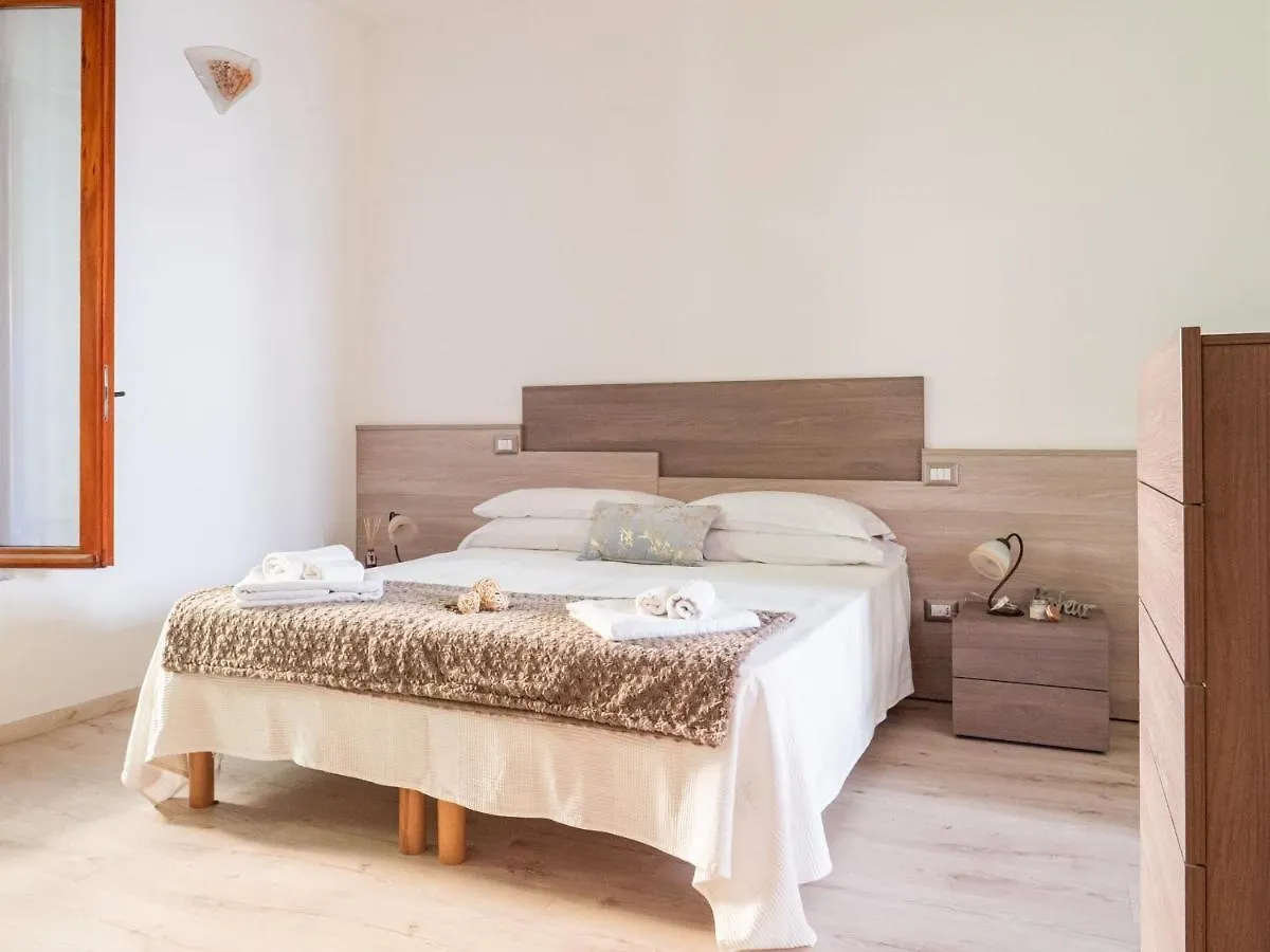 The Best Rent - Lovely Two Rooms Apartment With Terrace In Buenos Aires ミラノ 0*,  イタリア